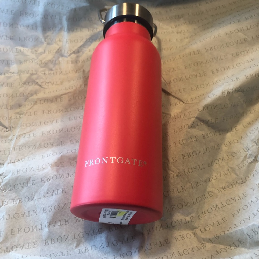 New 17 oz FRONTGATE metal insul. tumbler Coral